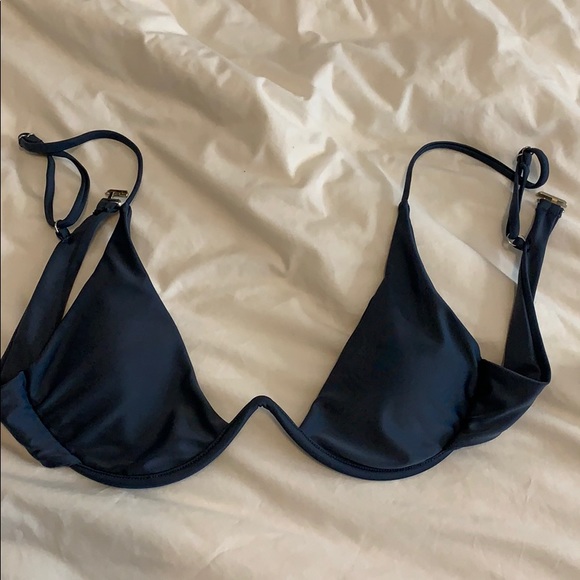 Shein 2 Piece Bikini - Picture 2 of 3